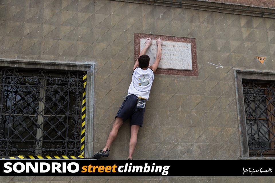 sondrio street climbing