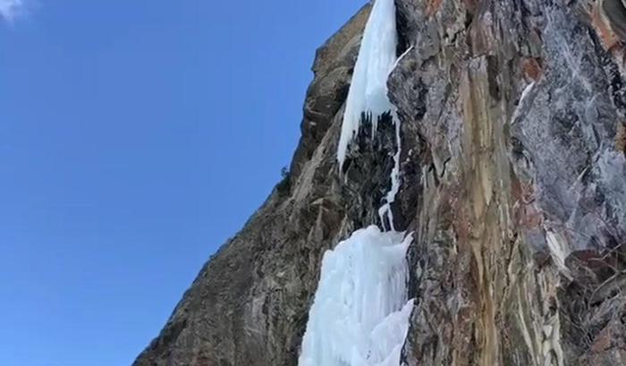 Morto scalatore a Cogne (Aosta) La cascata di ghiaccio che ha ceduto